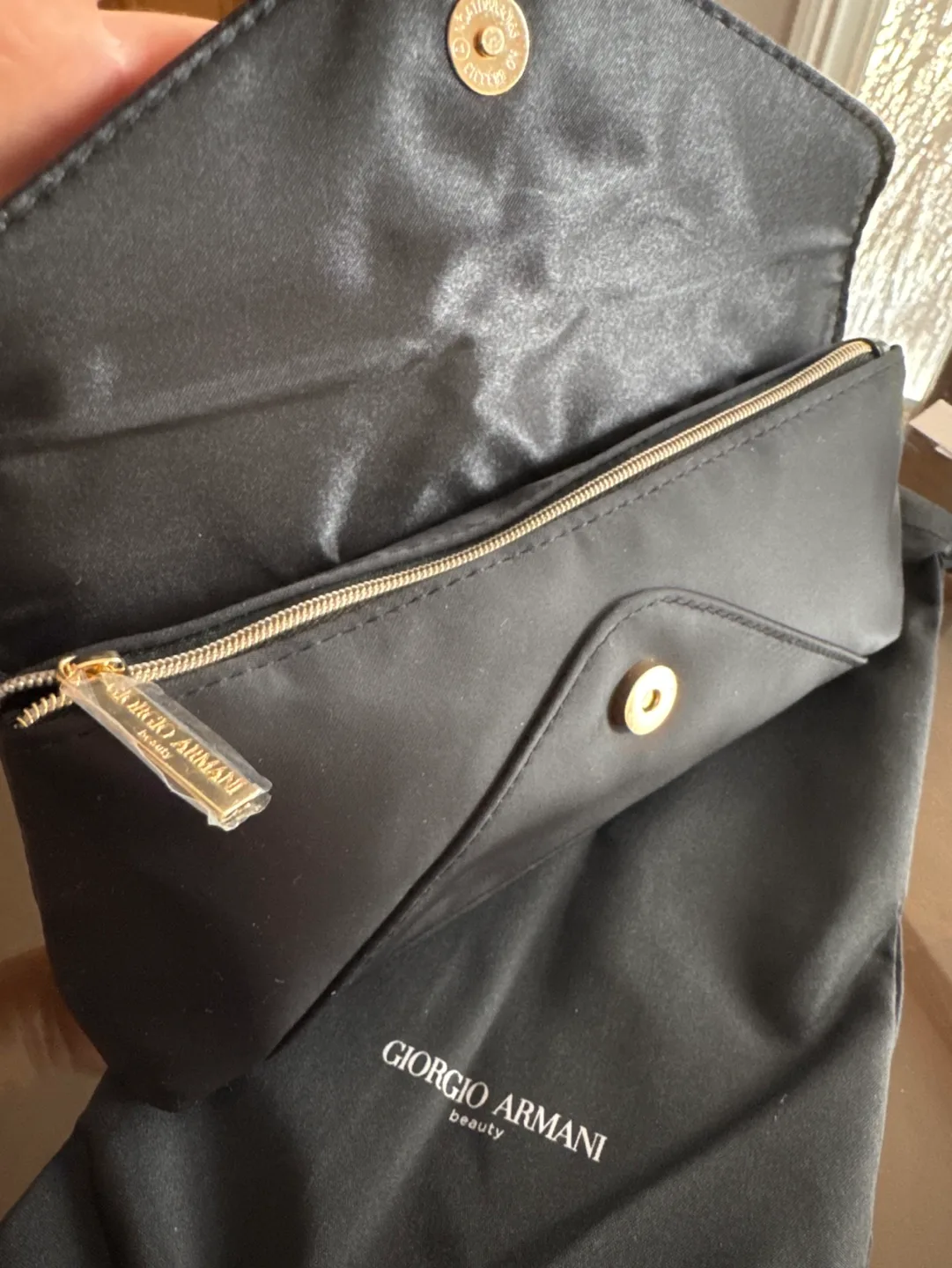 Giorgio Armani Beauty Cosmetic Case image indicator(2)