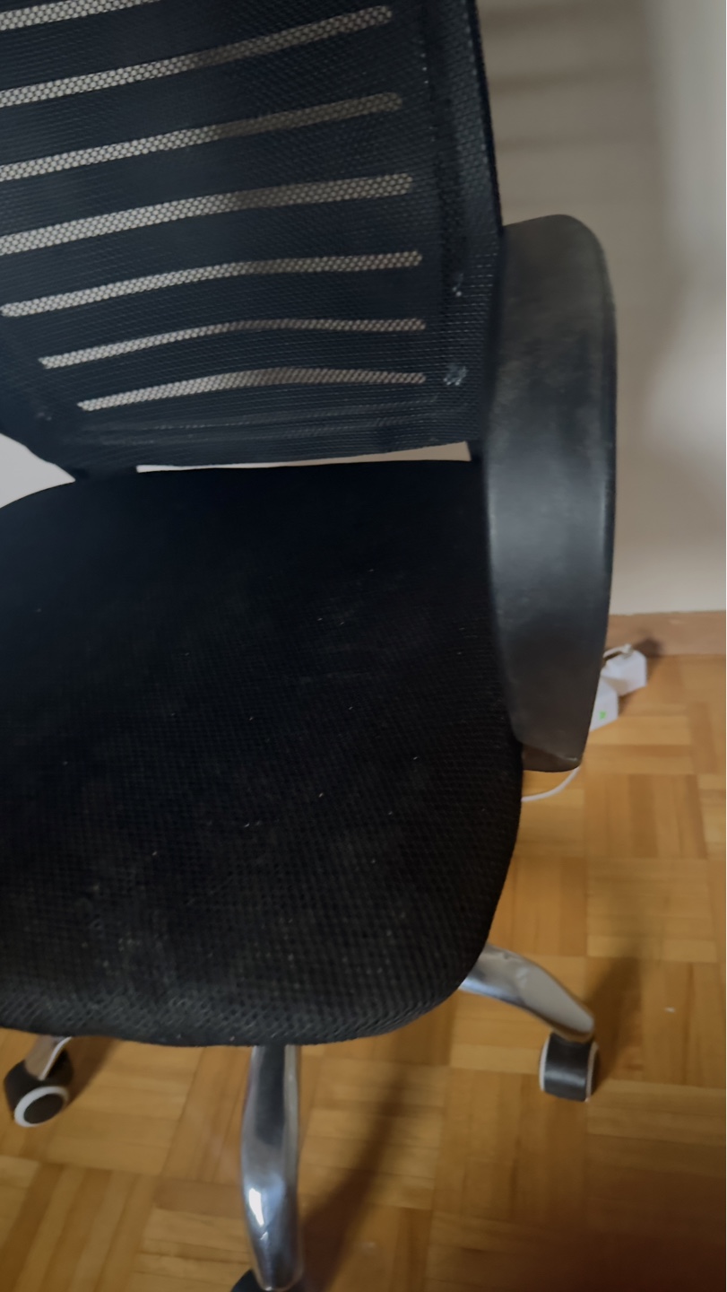 Chair with working wheels - photo 3