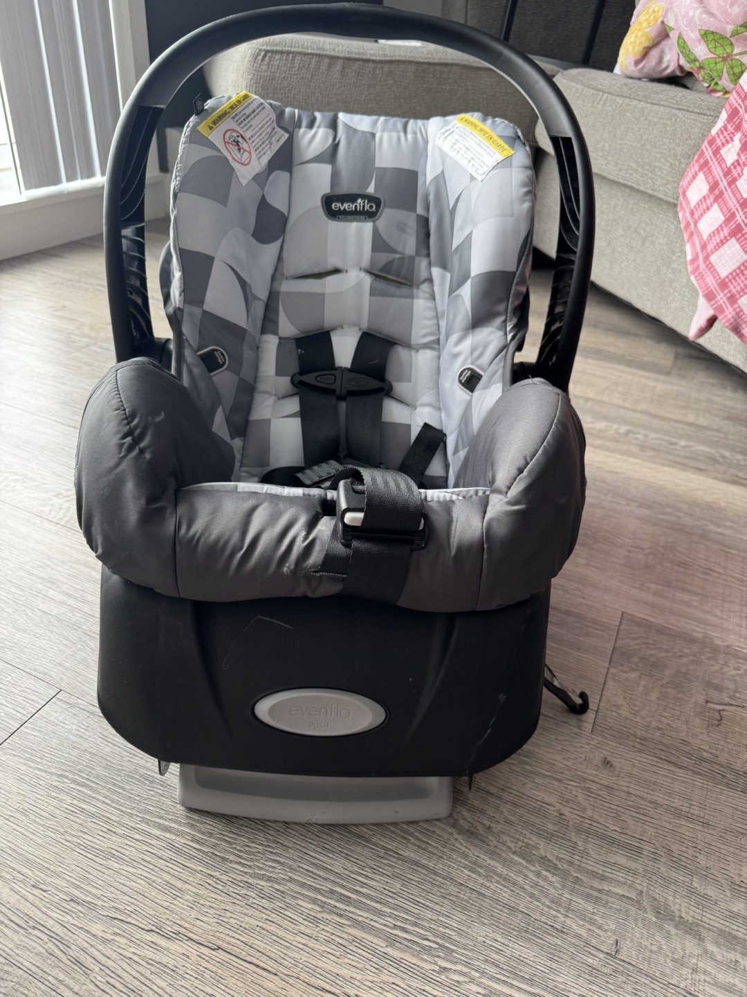 Evenflo Embrace Infant Car Seat