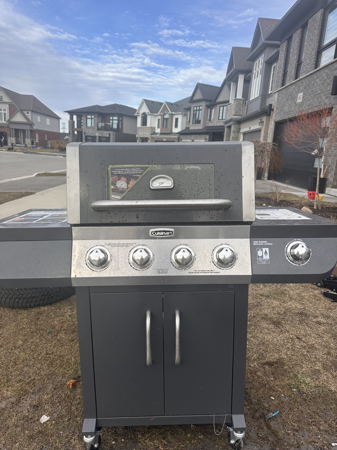 Cuisinart 4-Burner Propane Gas Grill