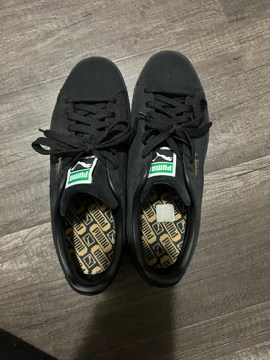 Puma Suede Classic Black Sneakers image indicator(2)