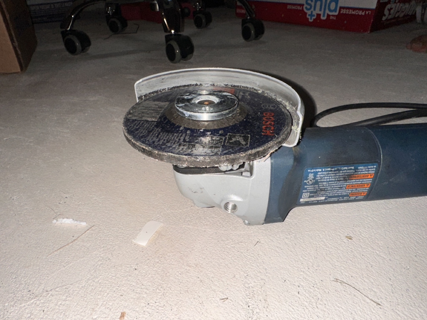 Bosch Angle Grinder - photo 2