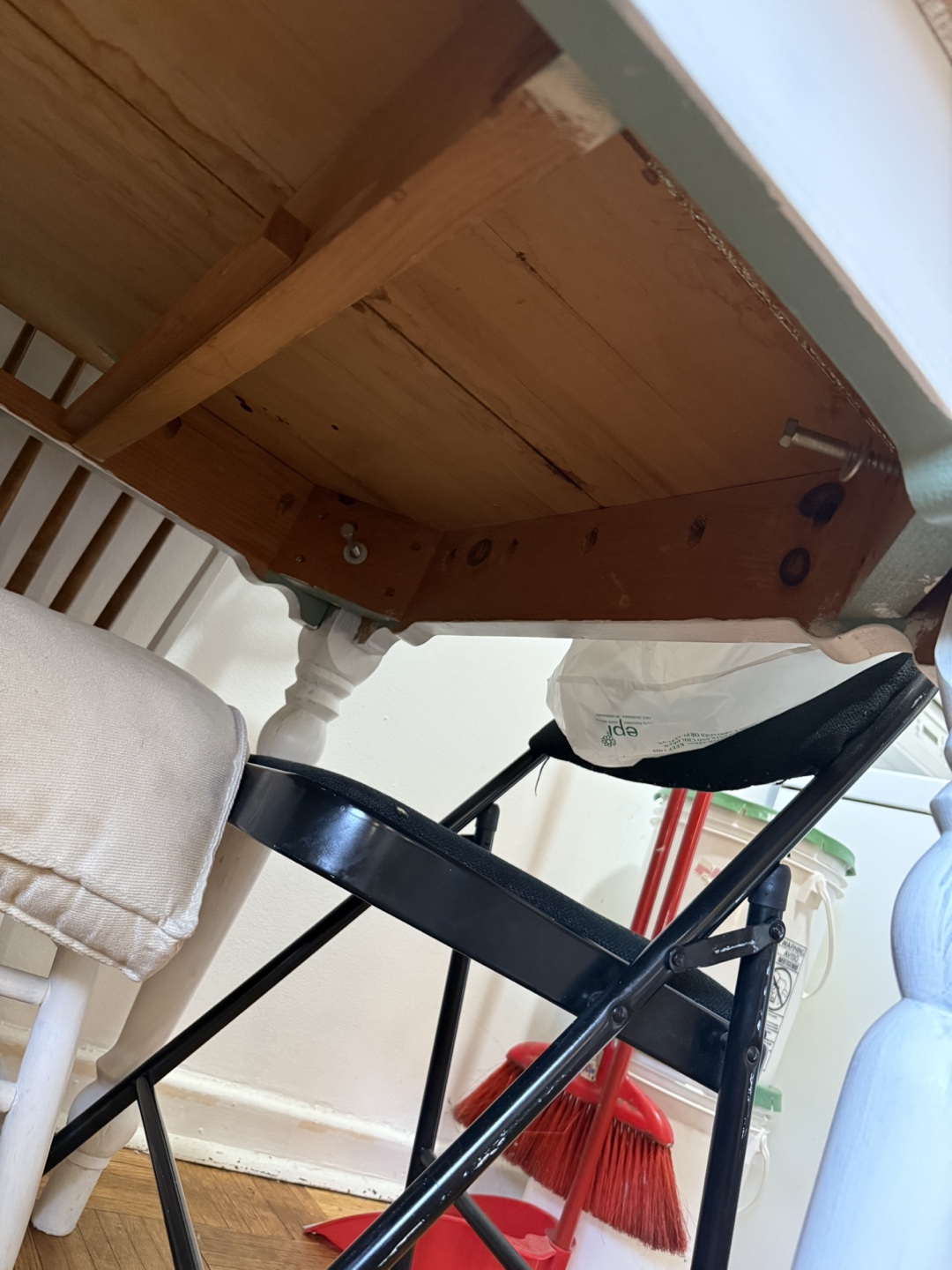 Solid wood Dinning table with 4 wood charis - photo 4