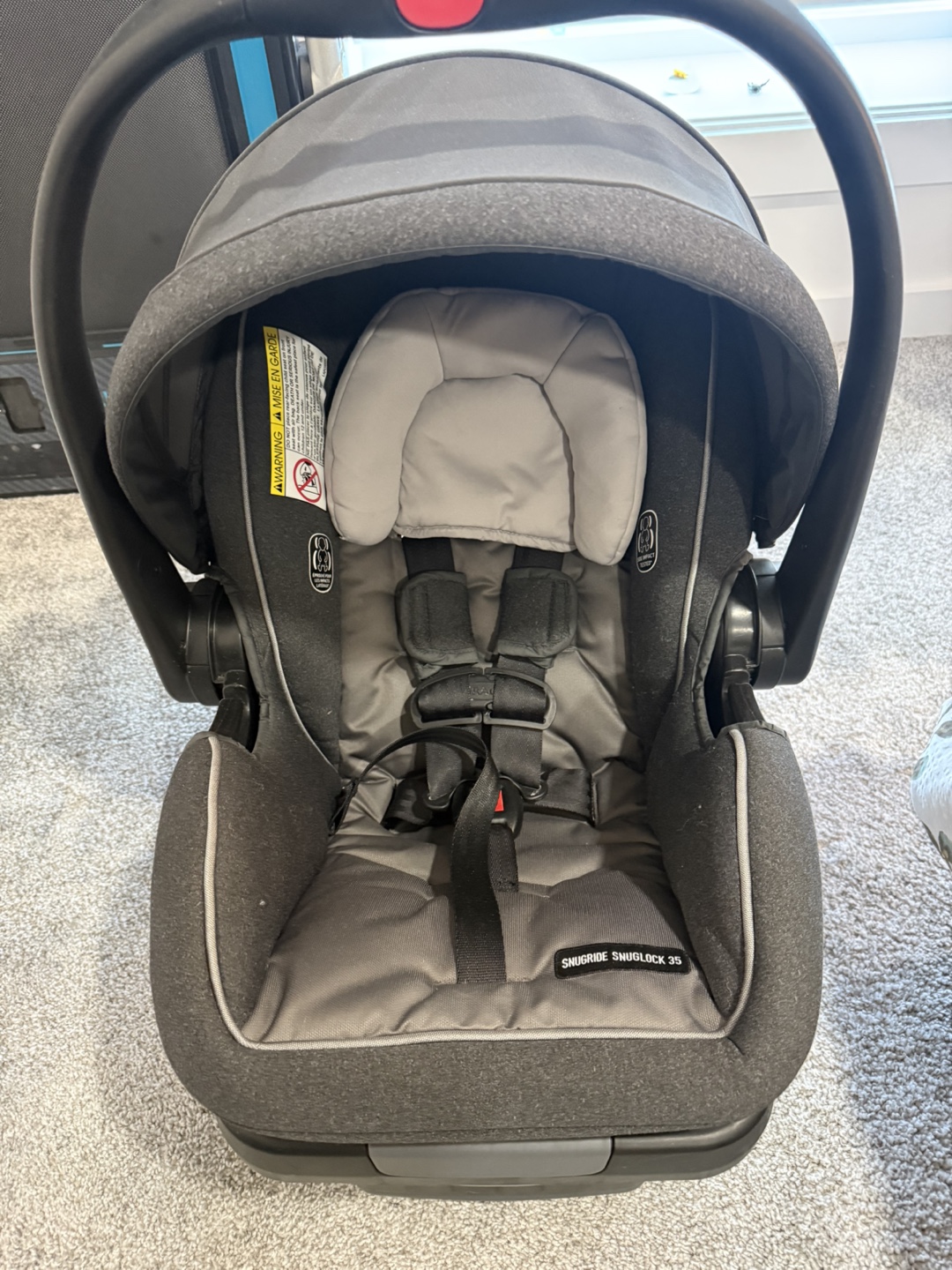Lightly Used Graco® SnugRide® SnugLock™ 35 Infant Car Seat - photo 2