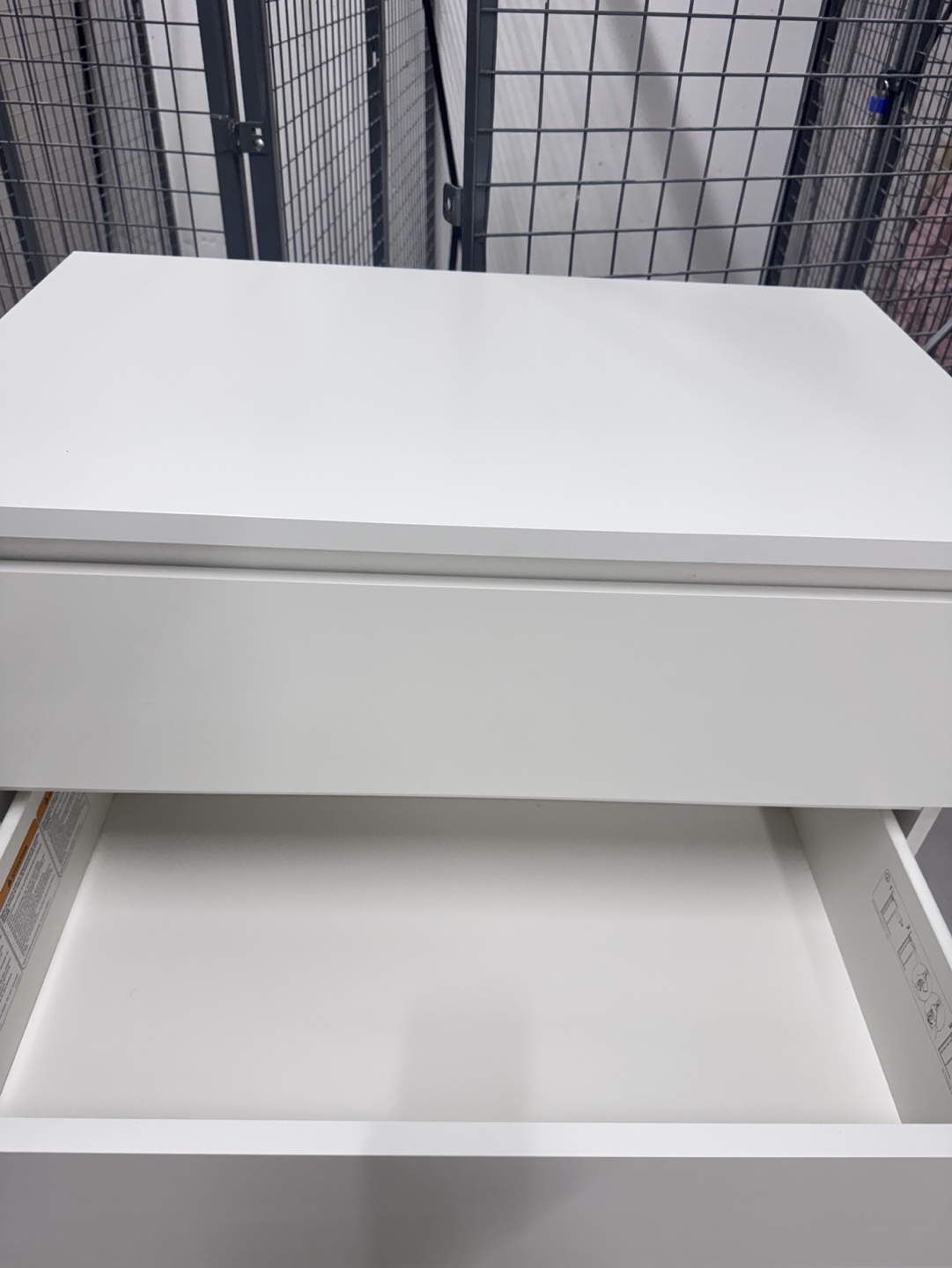IKEA MALM 4-Drawer Dresser White - photo 3