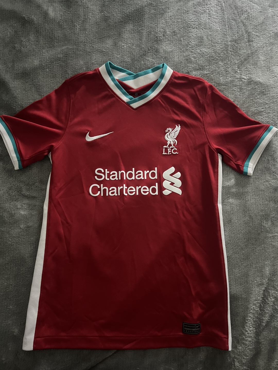 Liverpool 2021-2022 Home Jersey - Kids Medium