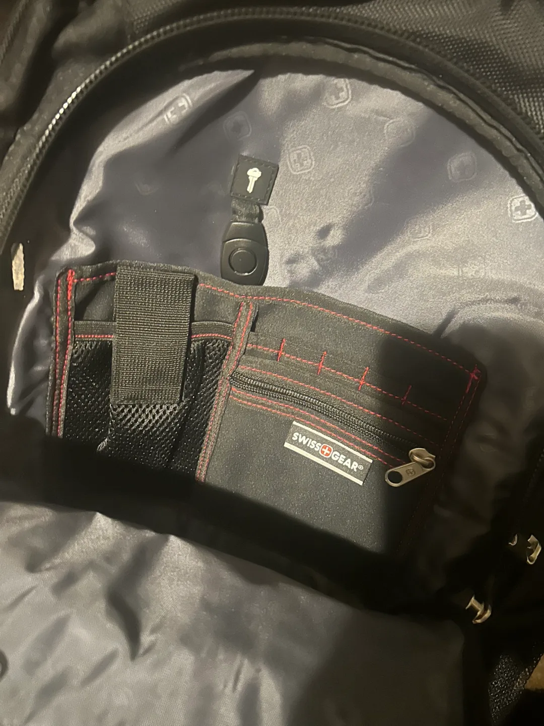 Swiss Gear Black Backpack image indicator(4)