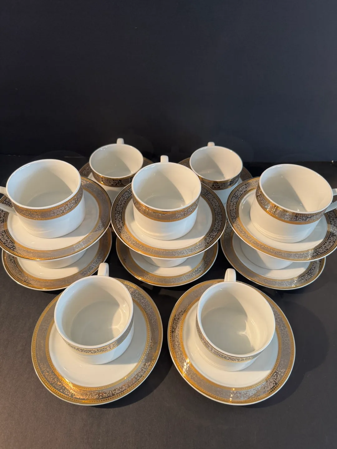 20-Piece Teacup and Saucer Set - Gold and Silver Accents image indicator(3)