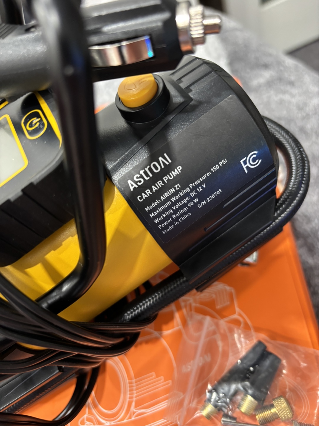 ASTROAI AIRUN Z1 Portable 150 PSI Car Air Pump - photo 3