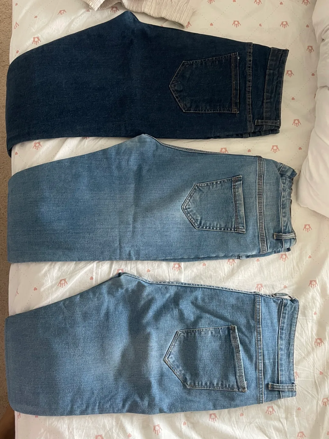Jeans and pants - size medium thumbnail