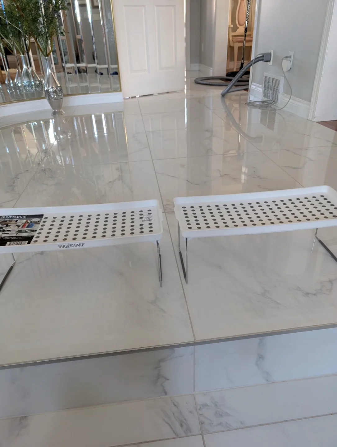 Two Farberware Folding Shelves image indicator(3)