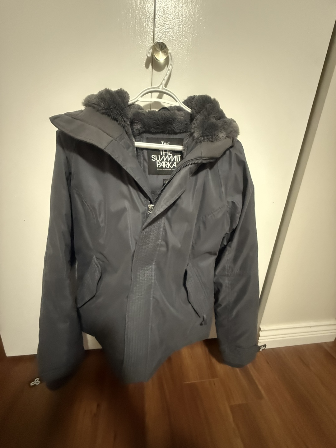TNA The Summit Parka - Size Medium