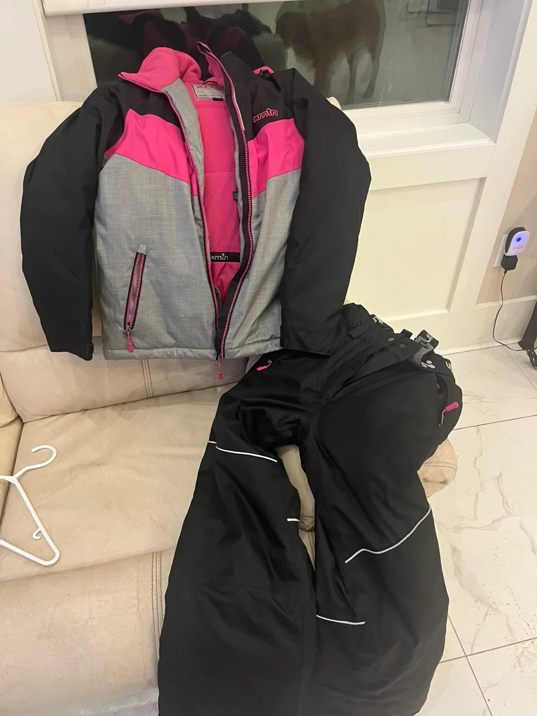 Xmtn Girls' Size 14 Ski Suit - Pink, Grey & Black image indicator(4)