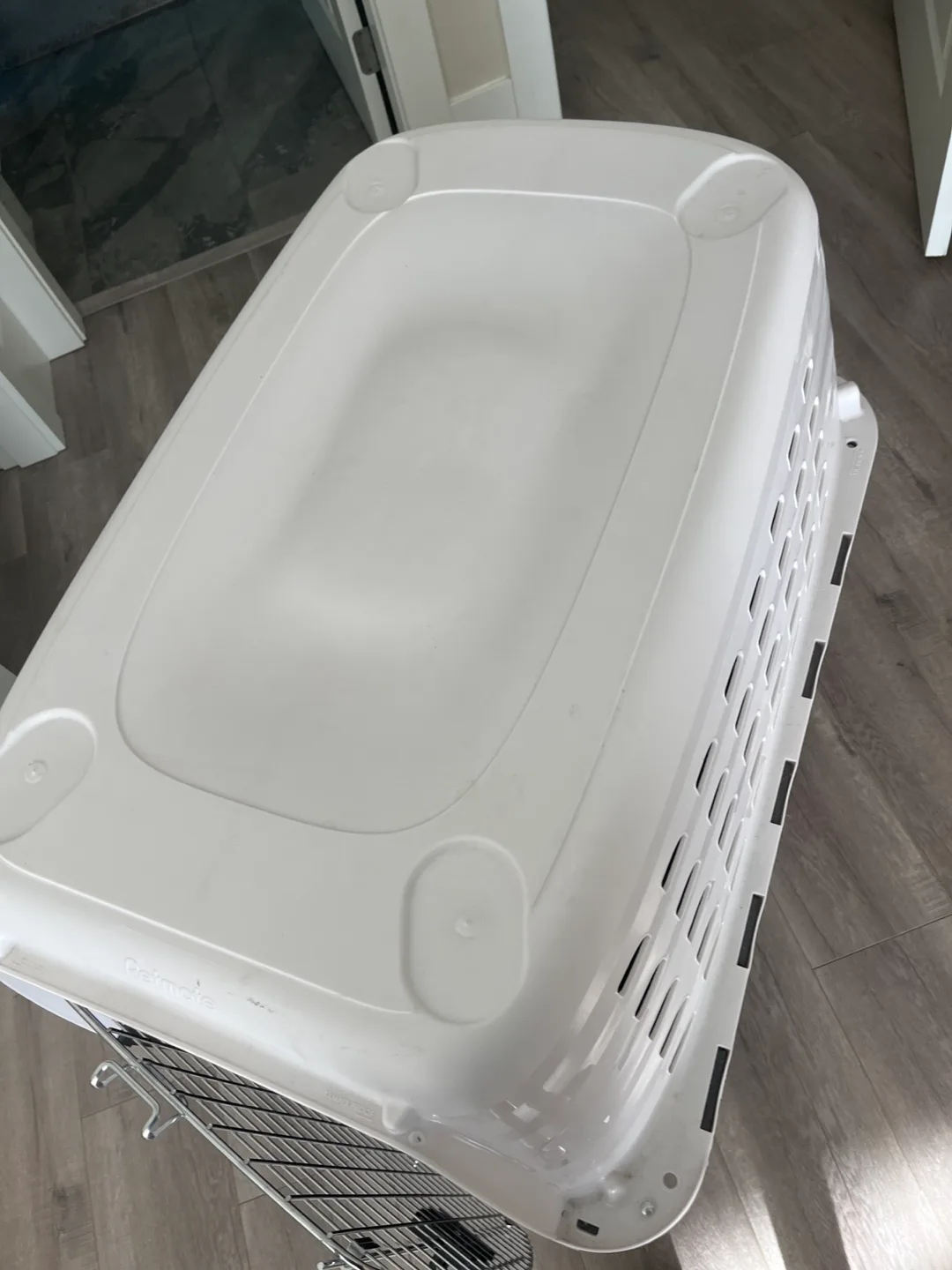 Compass Pet Carrier image indicator(4)