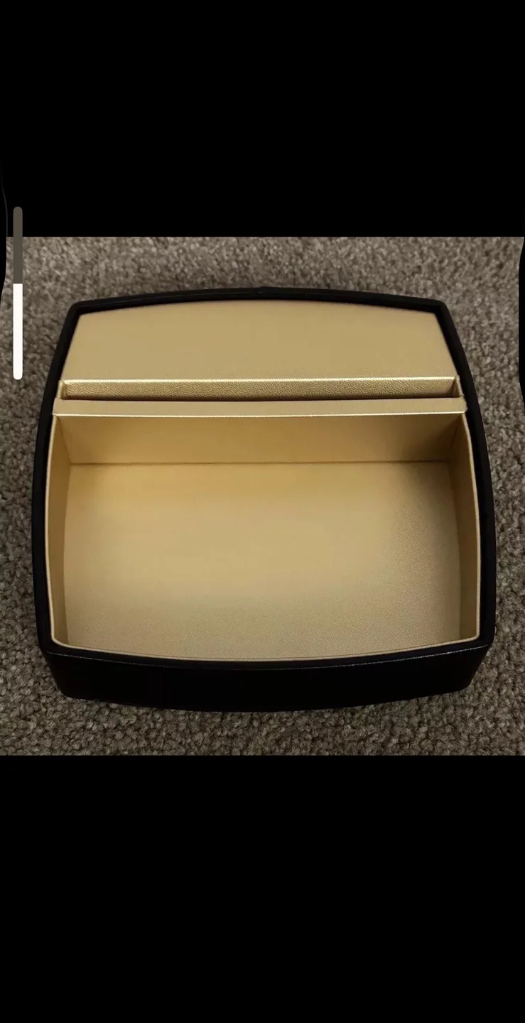 Chanel Sublimage Beauty Case with mirror image indicator(6)
