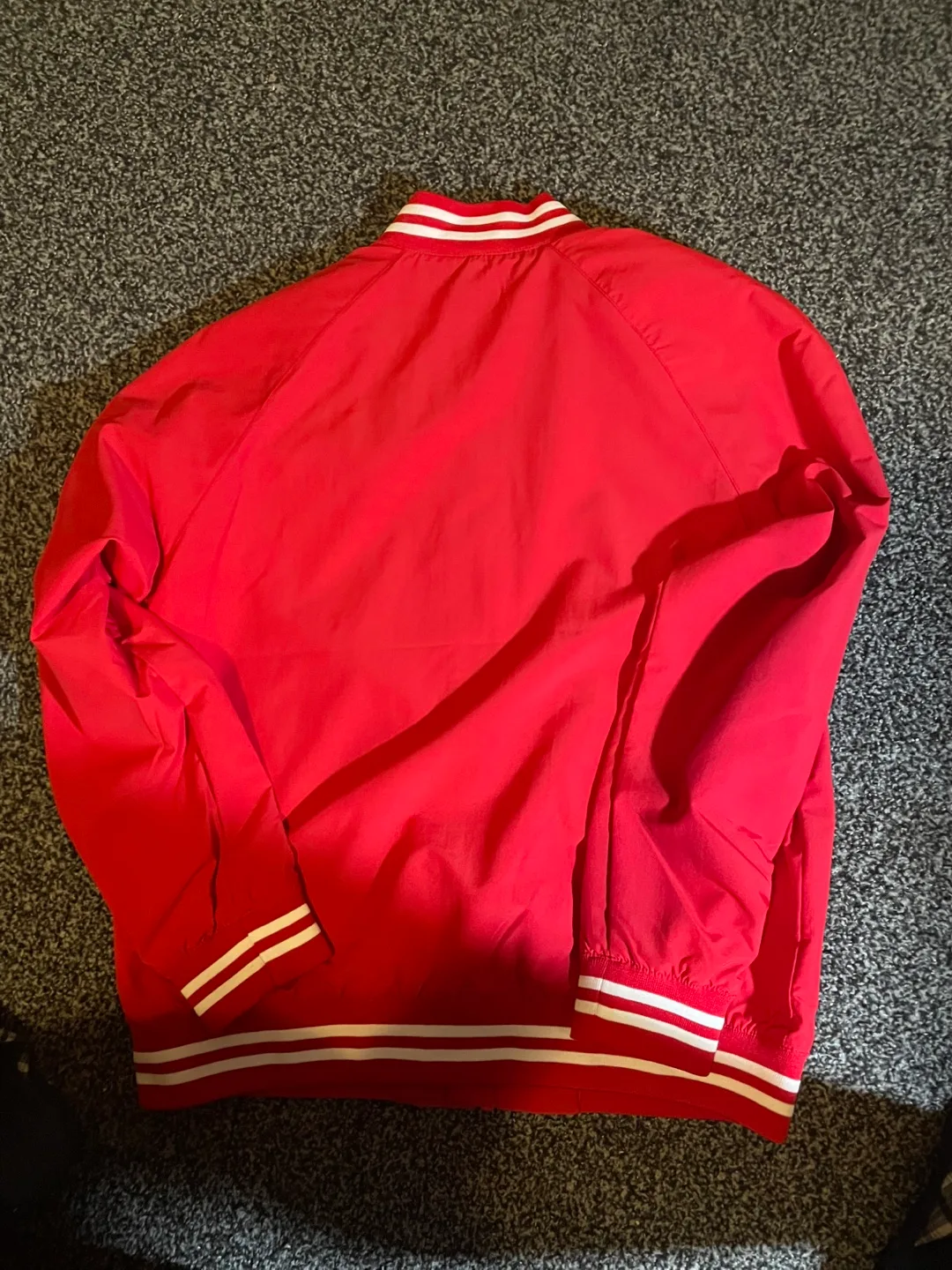 Red H&M bomber jacket image indicator(4)