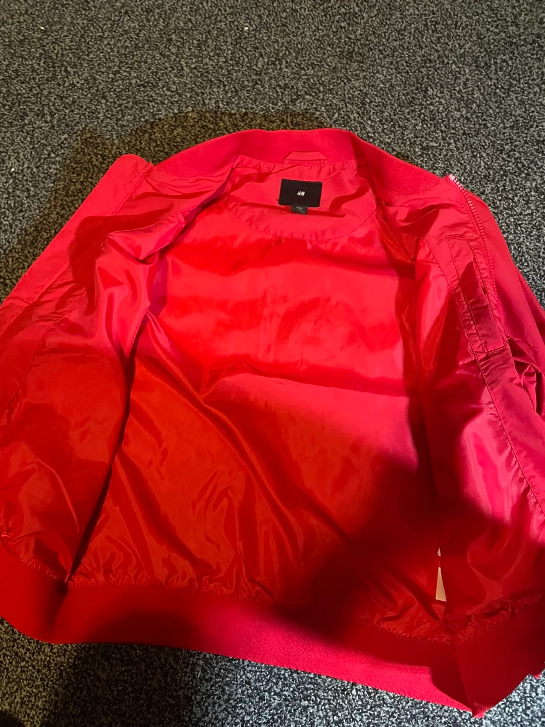 Red H&M bomber jacket image indicator(3)