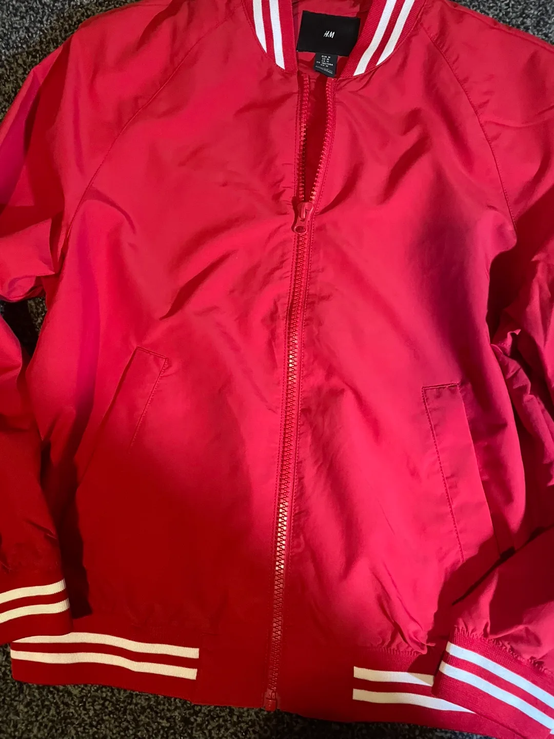 Red H&M bomber jacket image indicator(2)