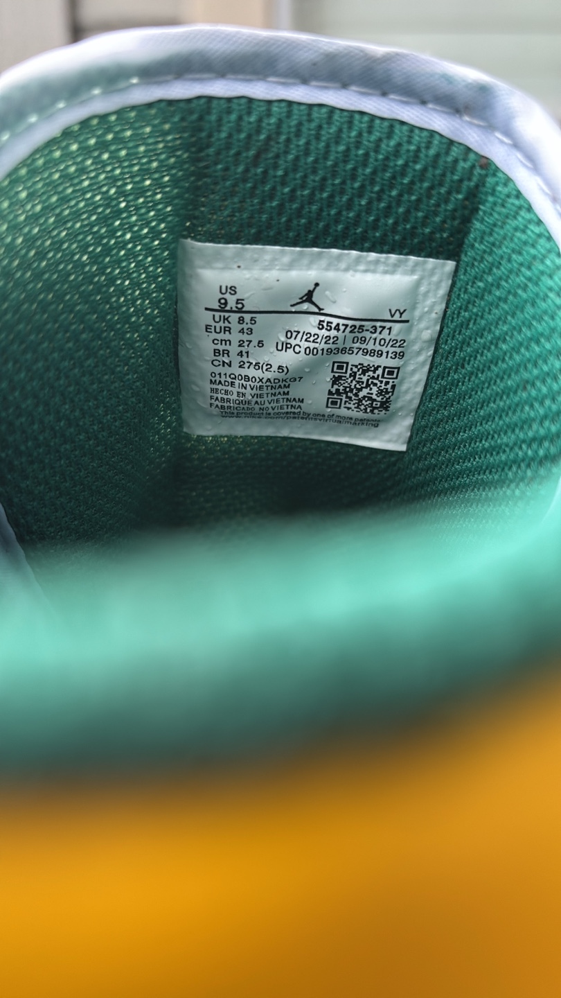 Air Jordan 1 Mid - photo 5