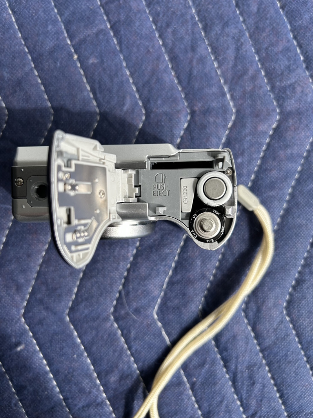 Canon PowerShot A560 Digital Camera - photo 4