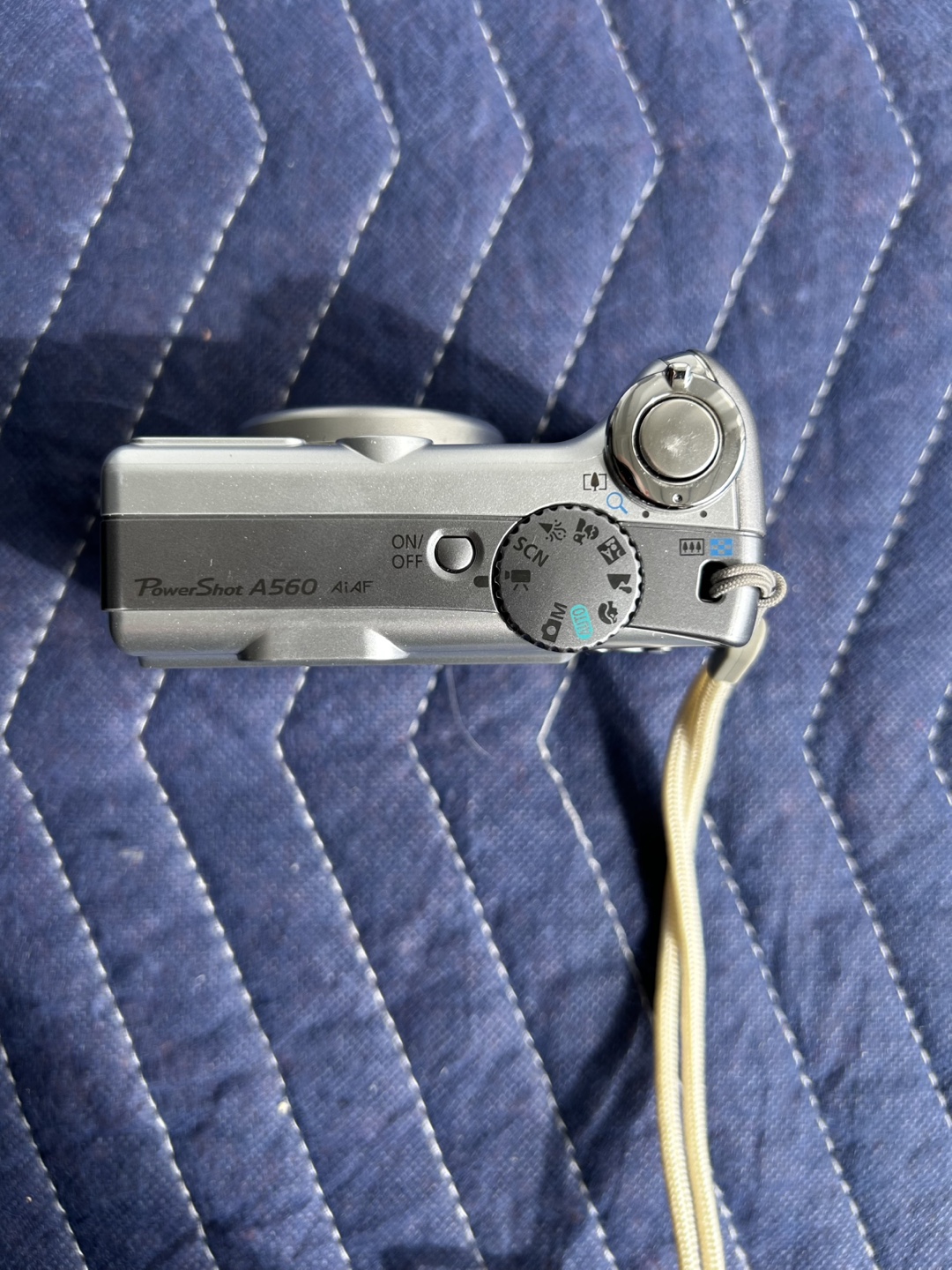 Canon PowerShot A560 Digital Camera - photo 5
