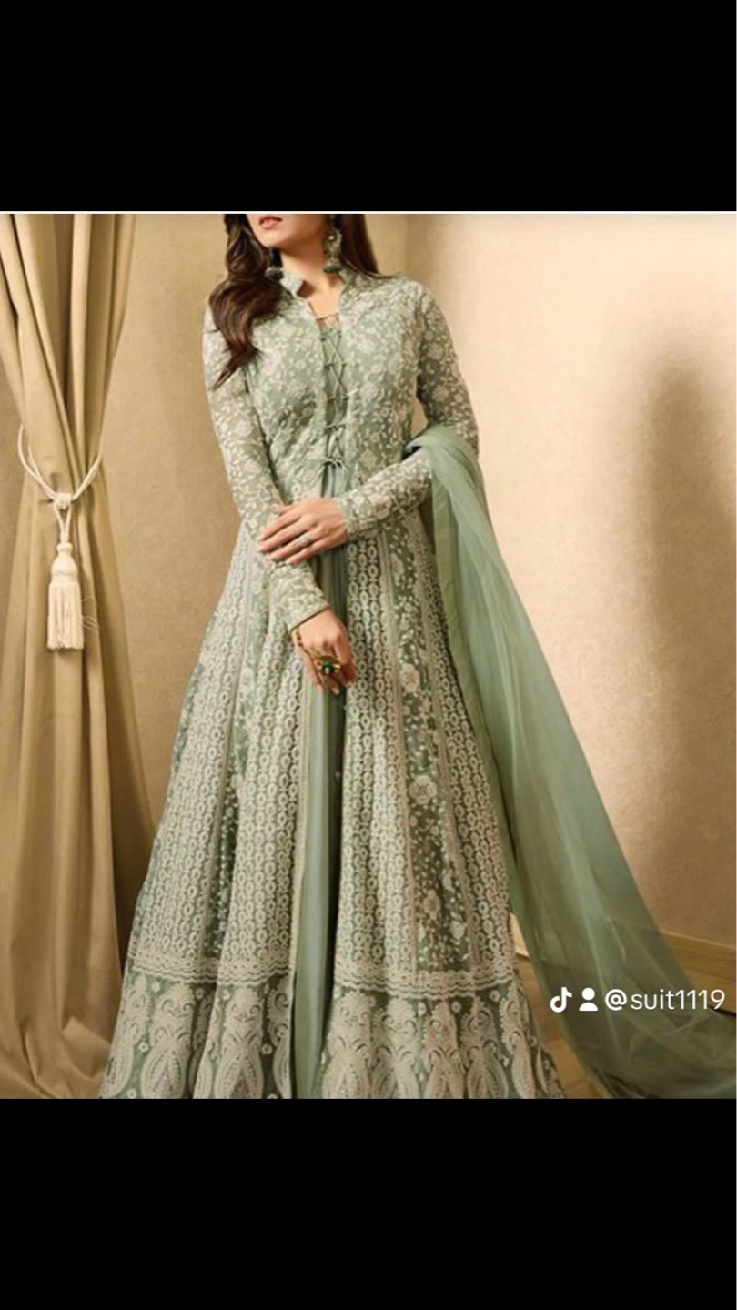 Gorgeous Collection of Salwar Kameez - photo 3