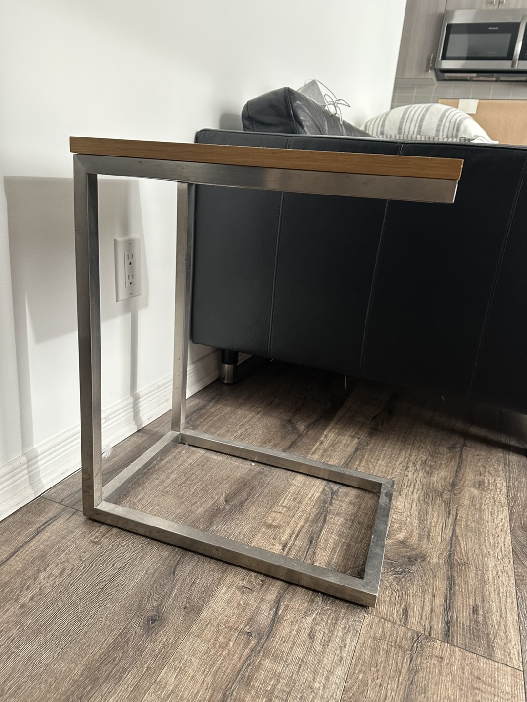 C-Shaped Side Table with Wood Top - photo 2