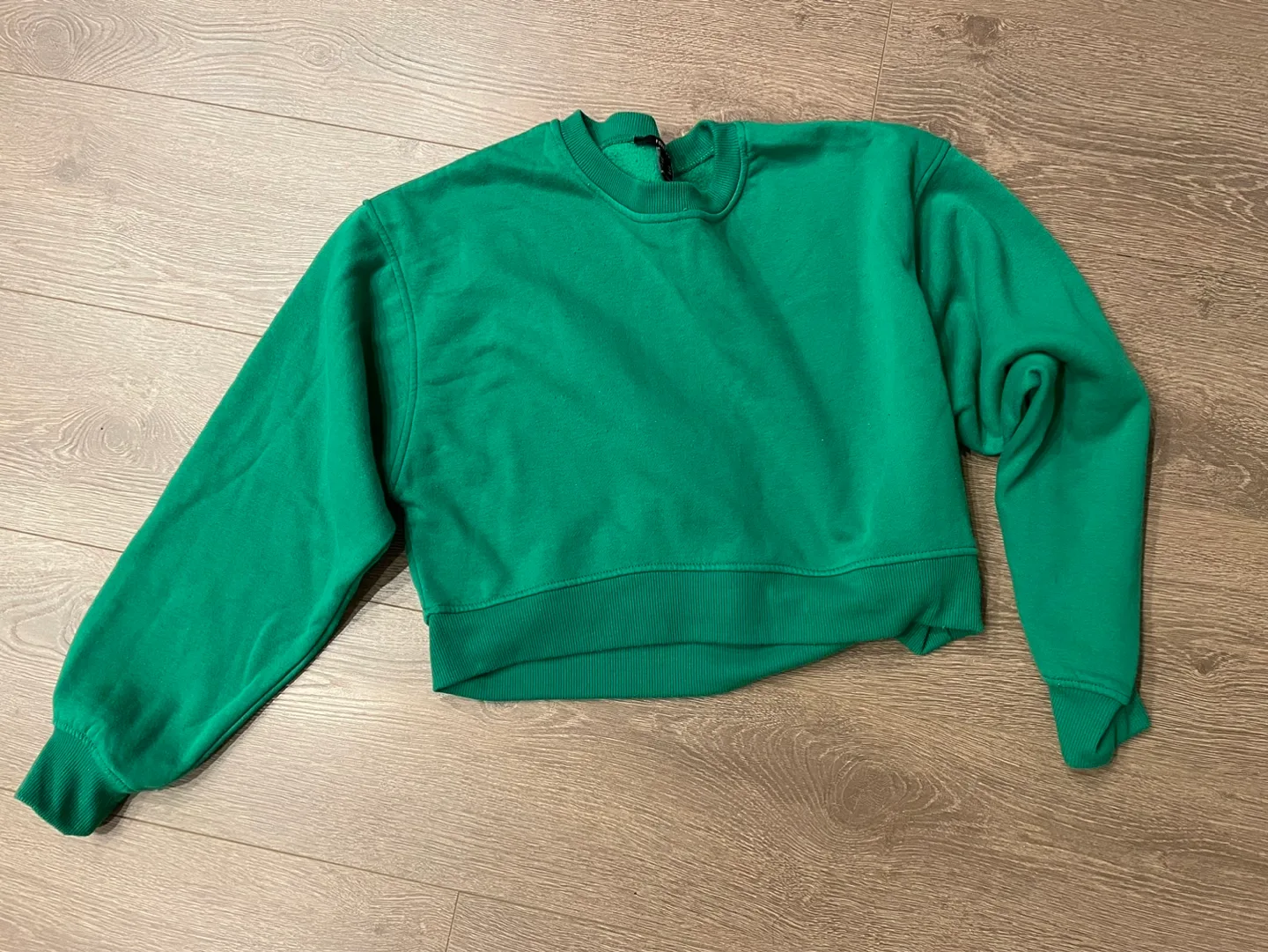 Forever 21 Crewneck crop top Sweatshirt - Size XL