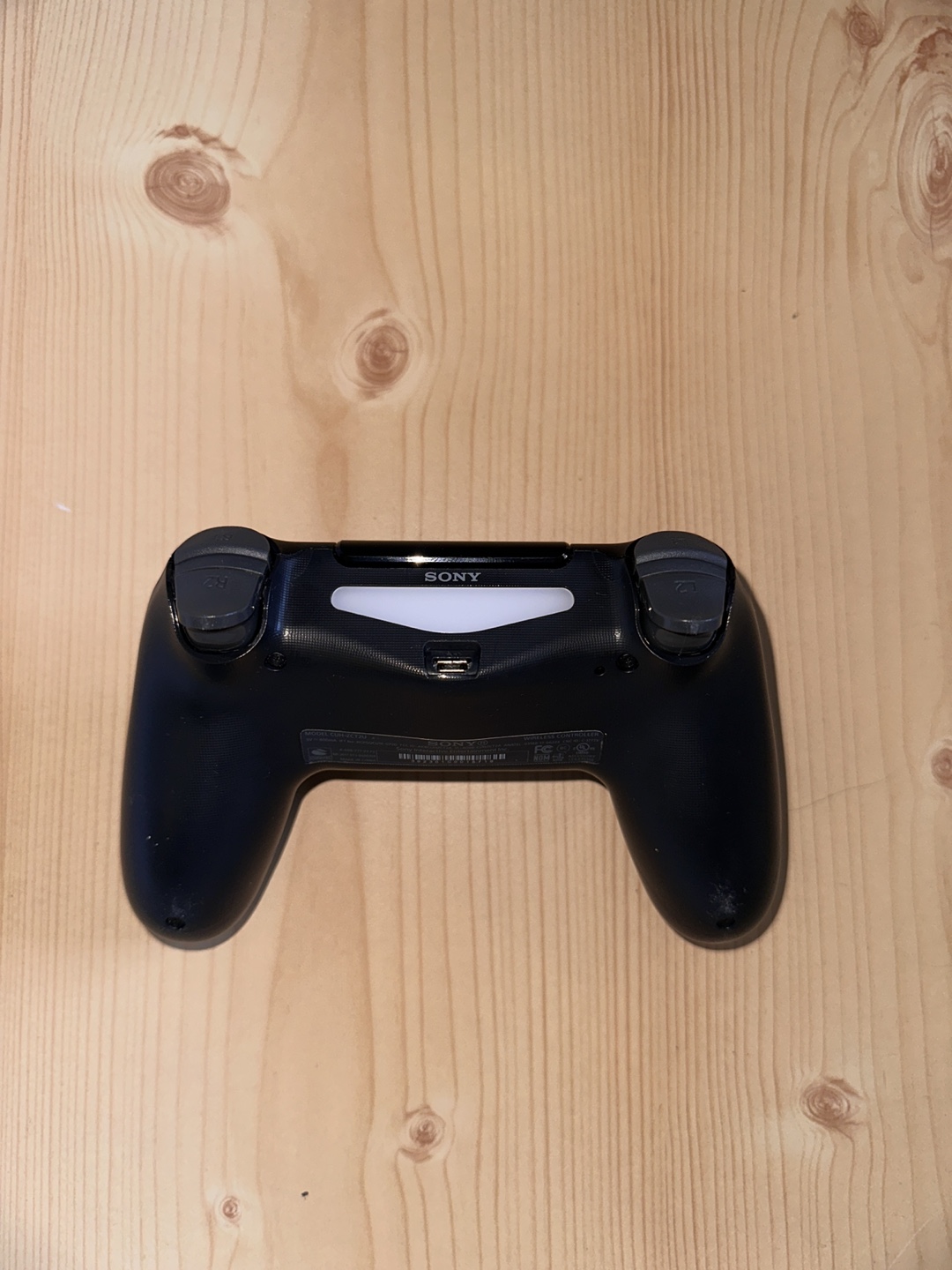 Sony PS4 Wireless Controller - Black - photo 2