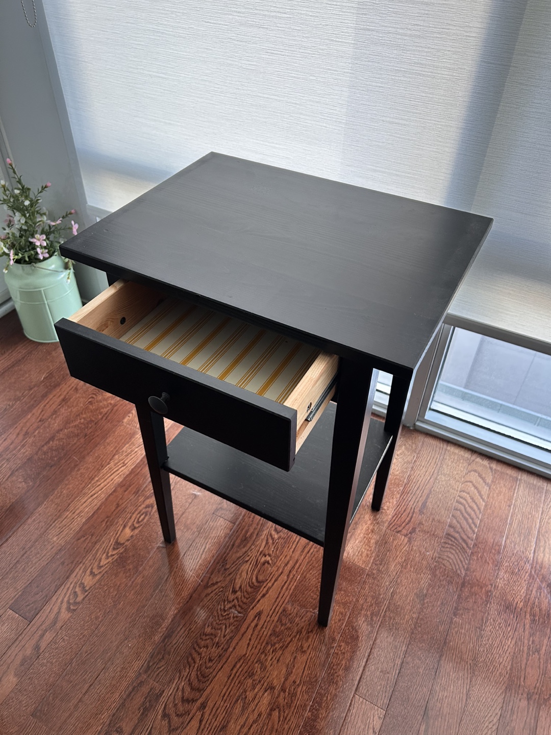 IKEA HEMNES Black Nightstand - photo 2