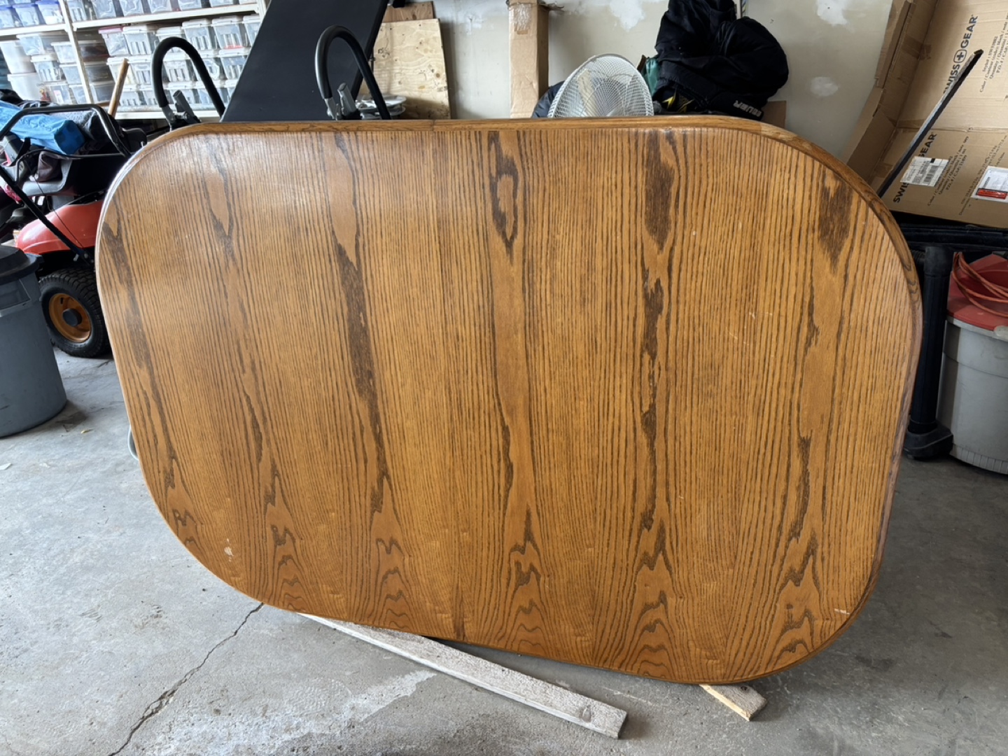 Dining Table Set - Oval Table and Six Leather Chairs - photo 2