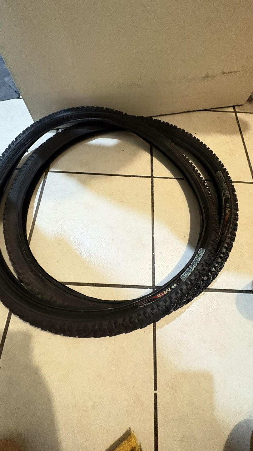 Pair of Chaoyang 26x2.125 Mountain Bike Tyres - photo 2