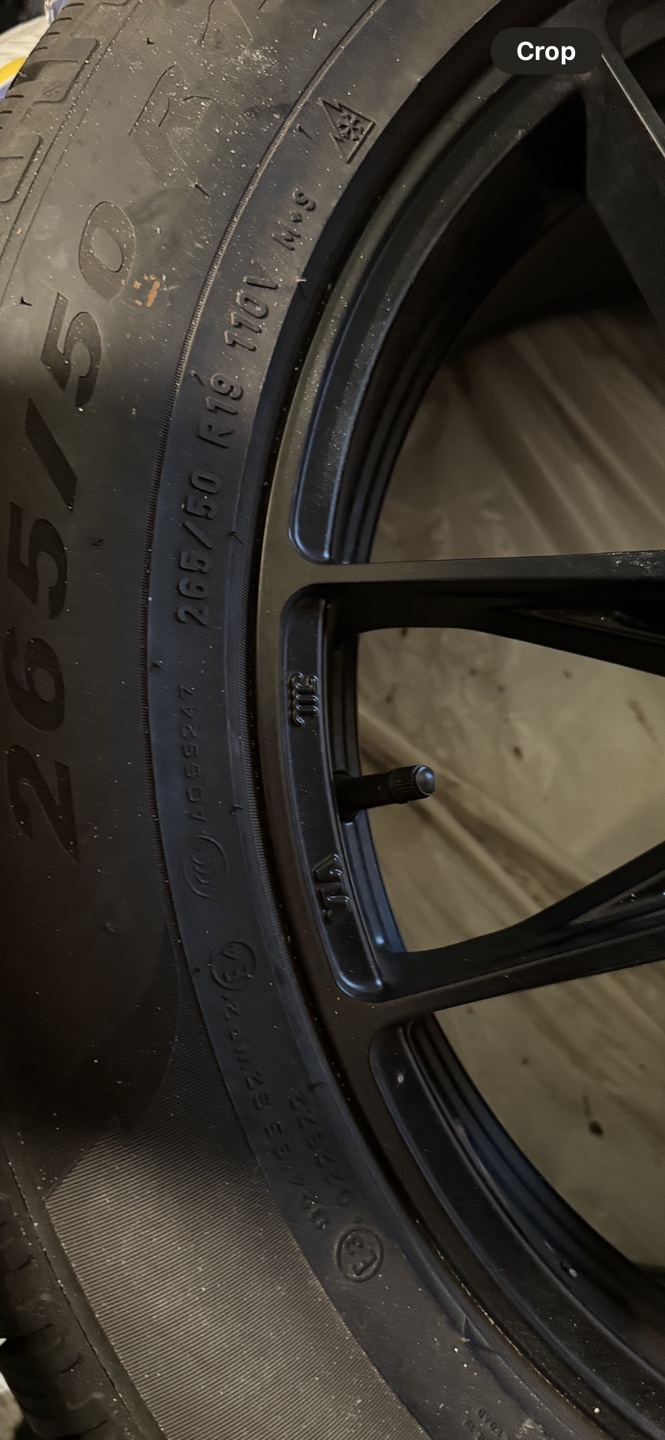 Set of 4 Pirelli scorpion winter tires and rims