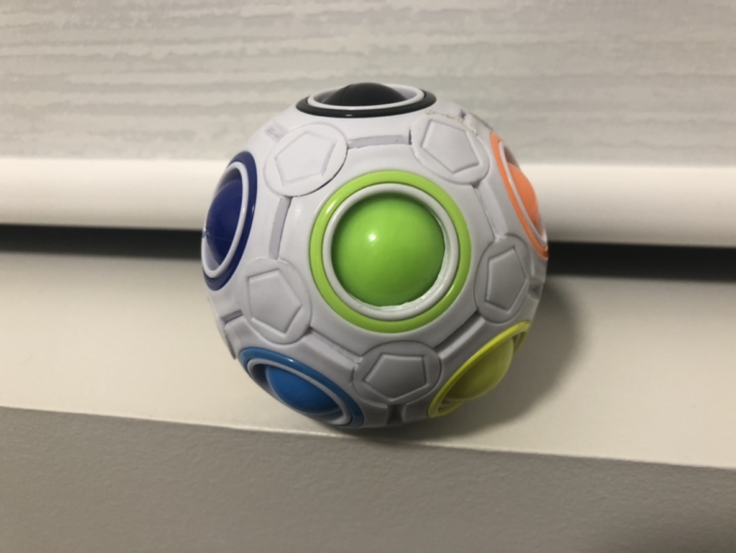 Colourful Rotating Puzzle Ball (open to offers) - photo 2