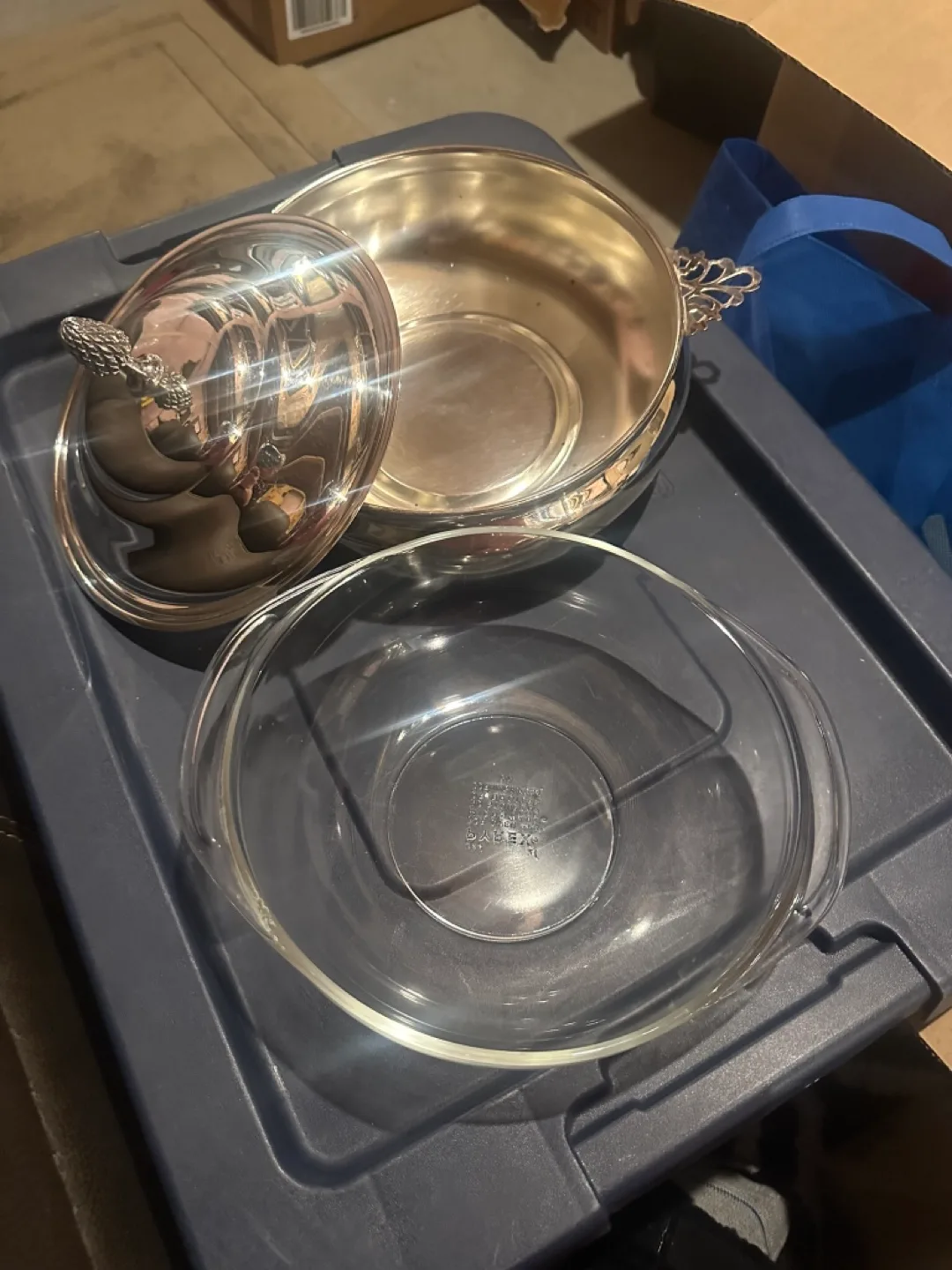 Vintage Silver Chafing Dish with Pyrex Bowl image indicator(3)