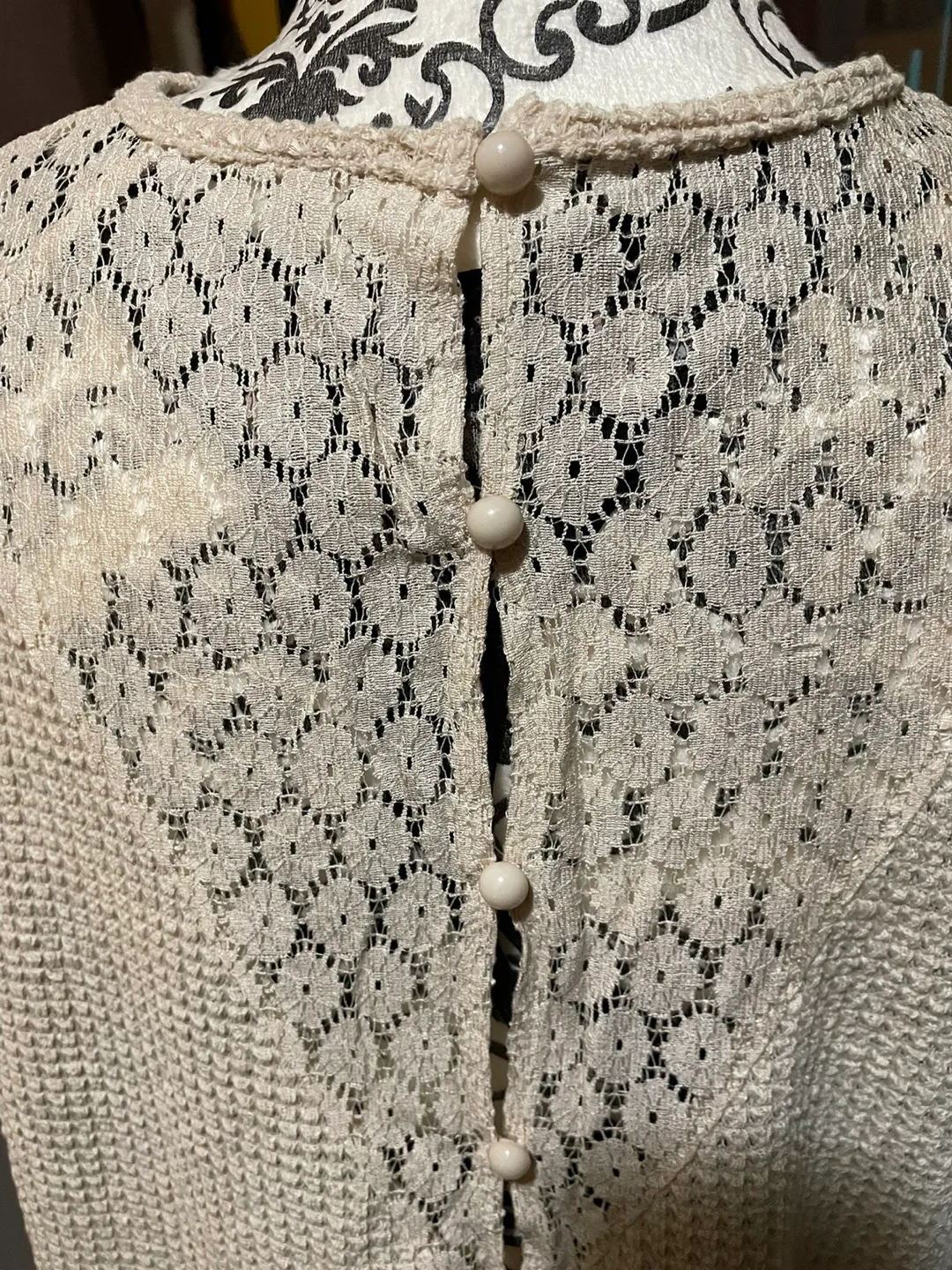 💚Cream-coloured Knit Top with Lace Detail image indicator(3)