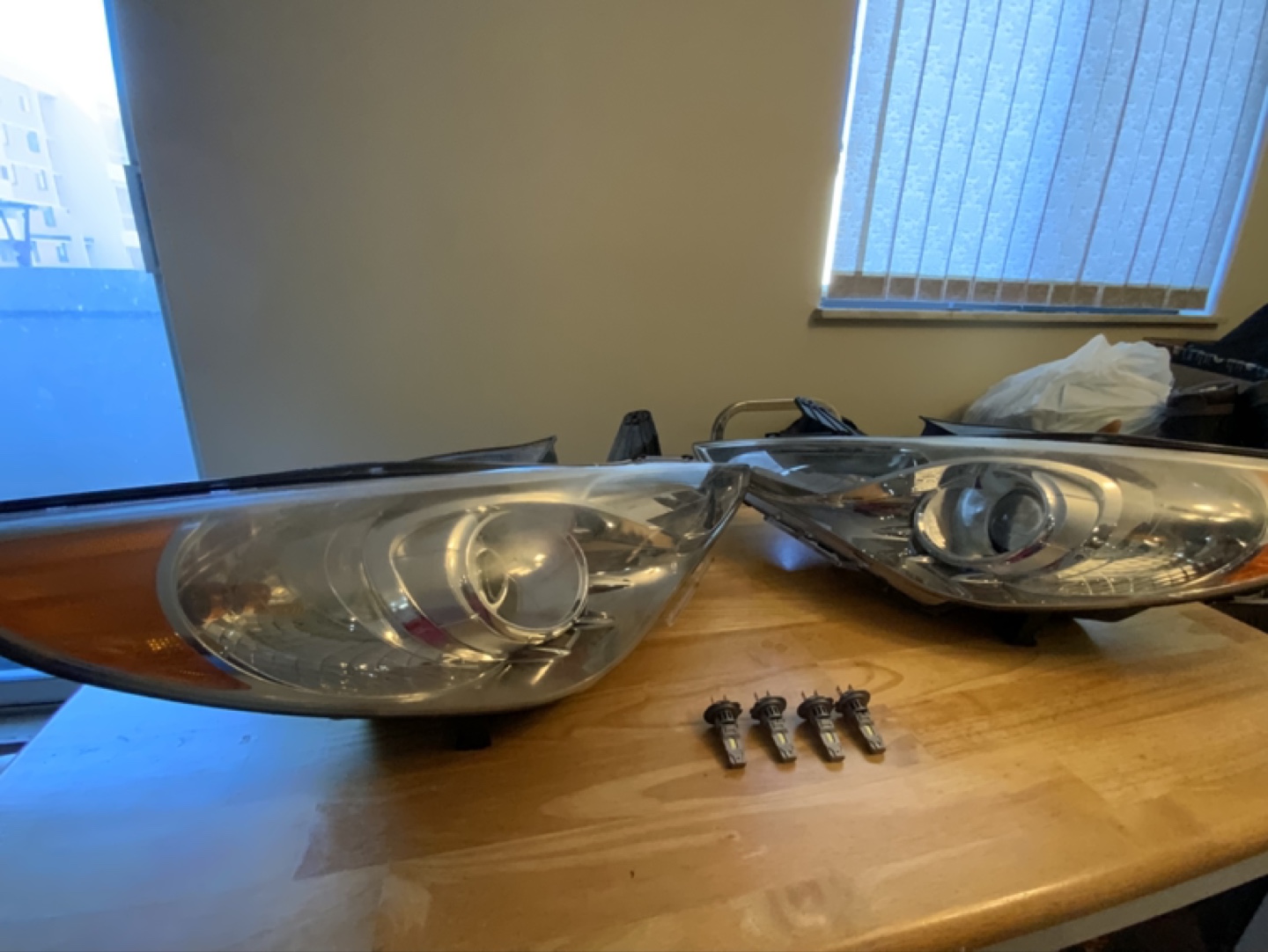 Hyundai Sonata 2012 Headlights