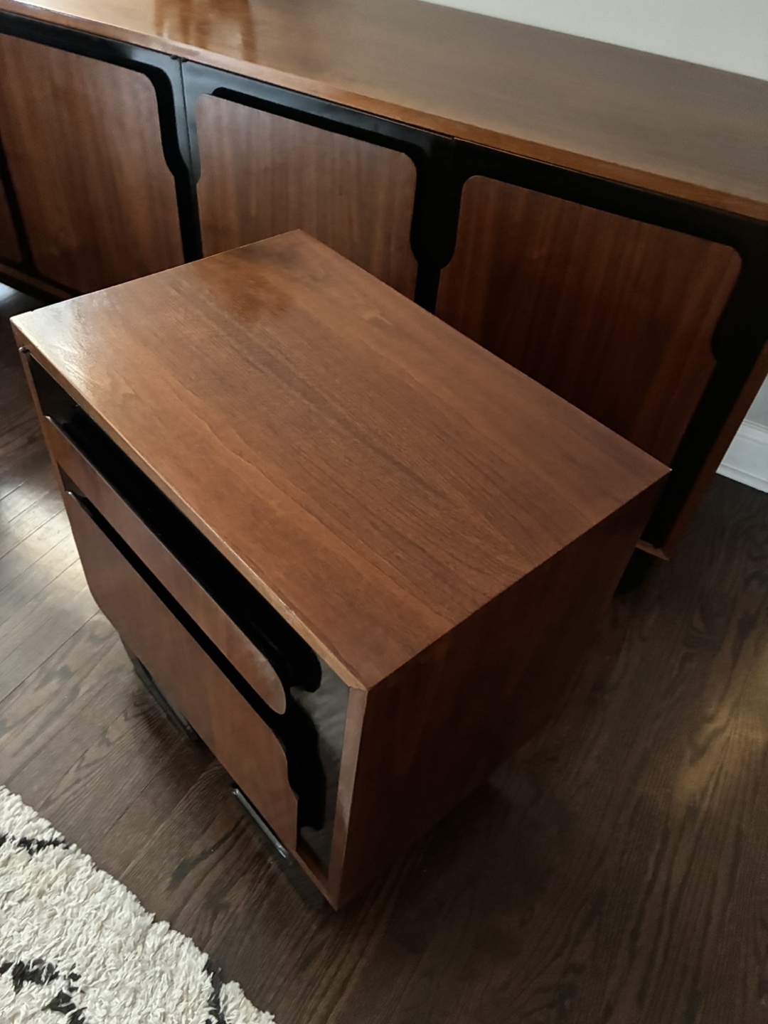 MCM rare find ‼️nightstands - photo 4