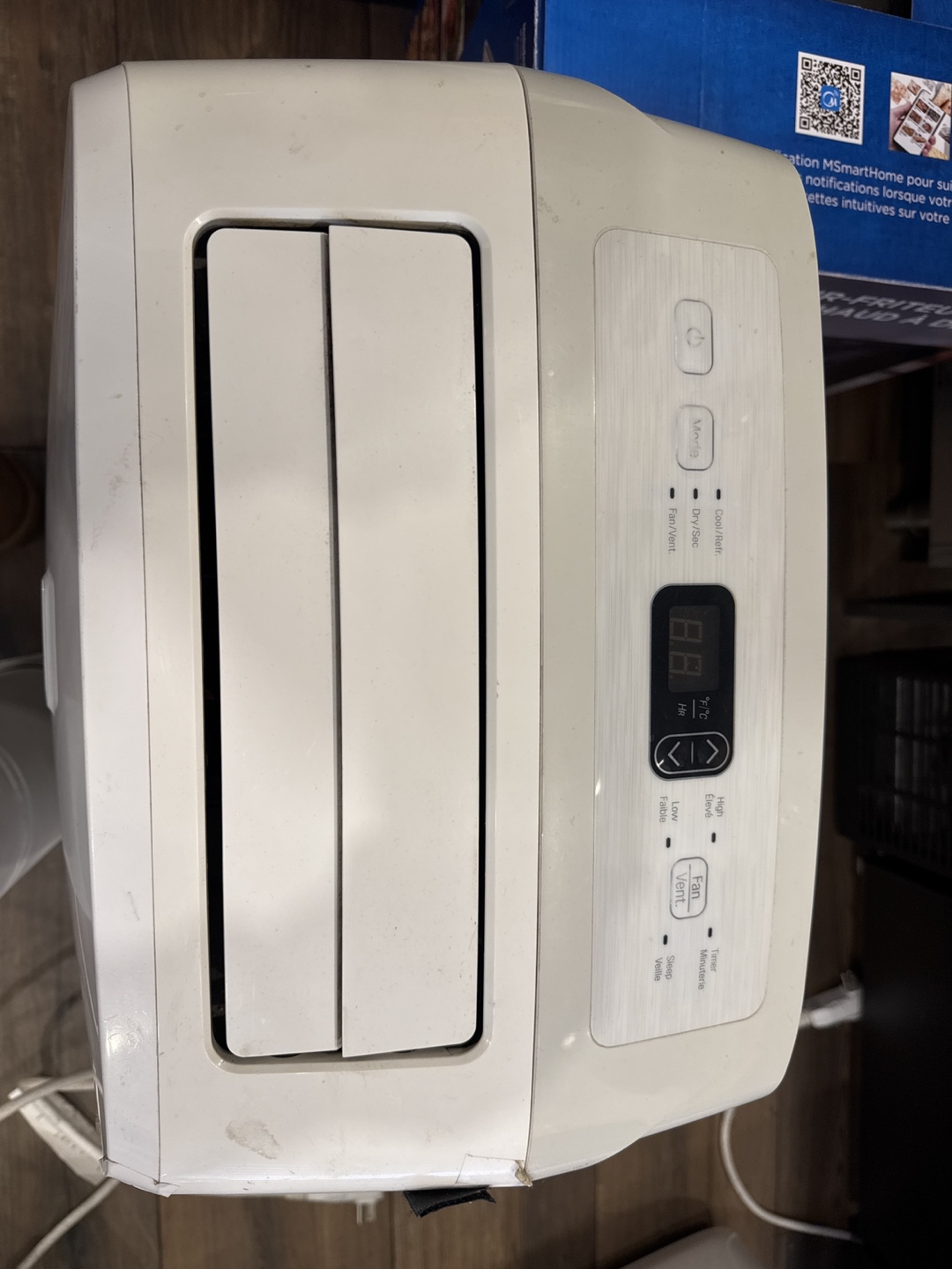LG Portable Air Conditioner - photo 2