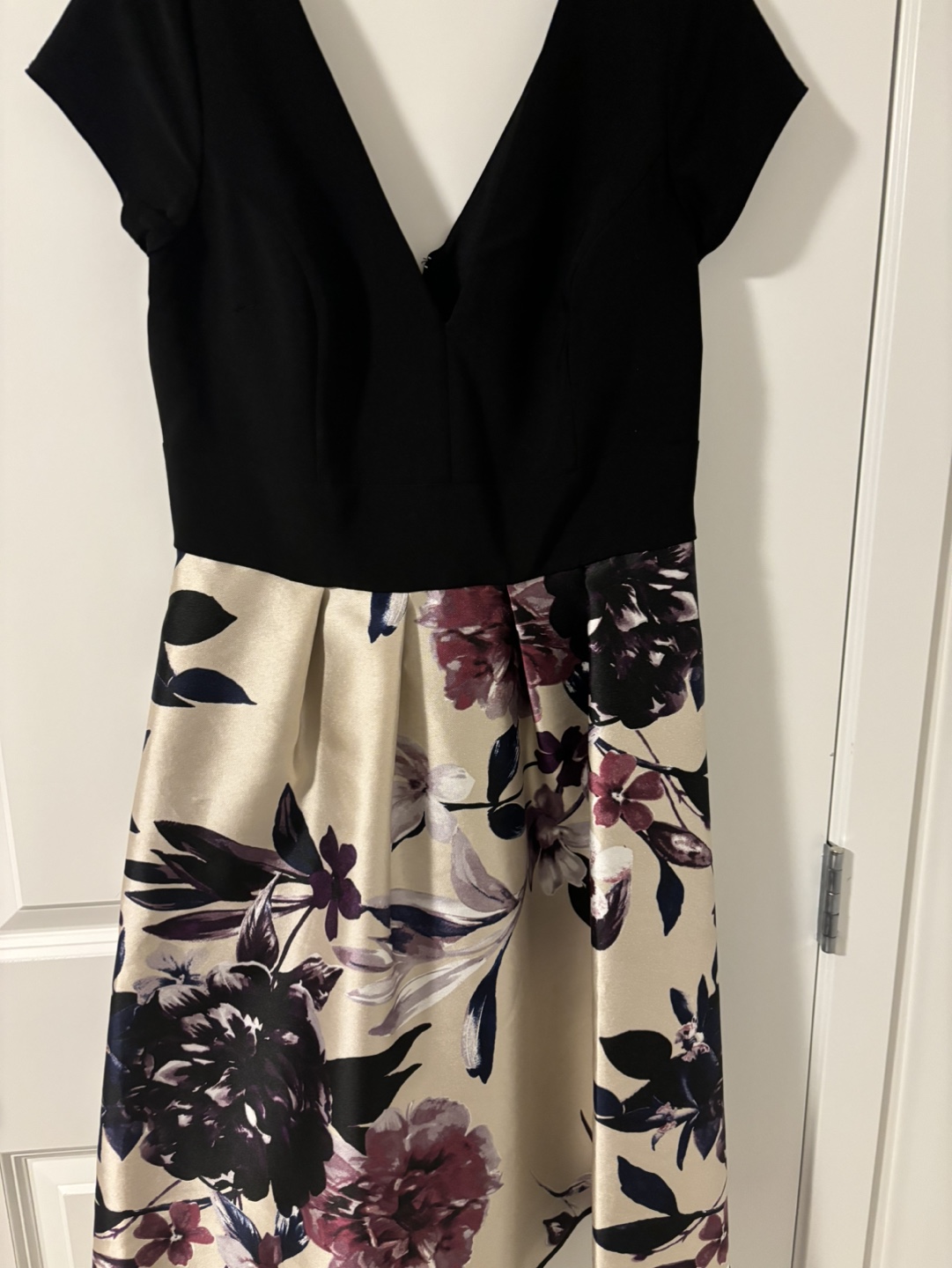Le Chateau Floral Midi Dress, Size M