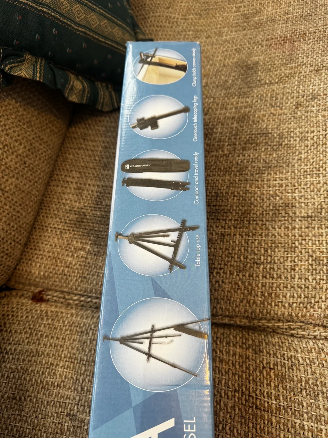 Art Alternatives Sierra Aluminum Travel Tripod Easel image indicator(5)