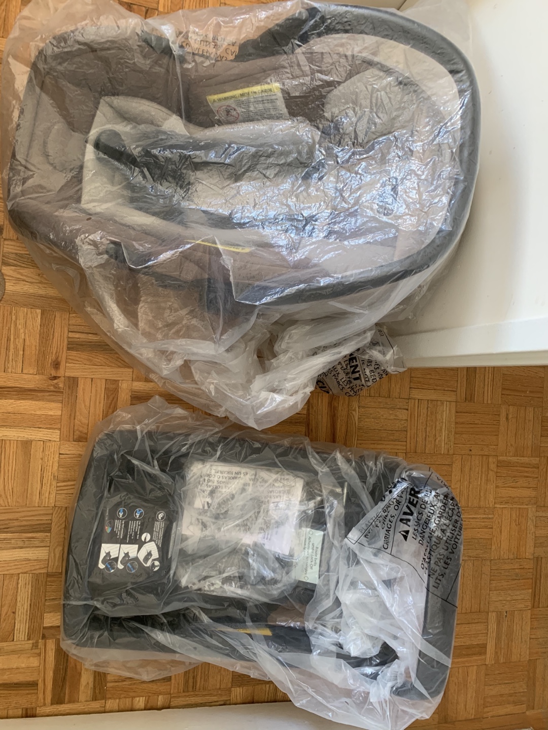 Evenflo Infant Car Seat - As New in Packaging - photo 4