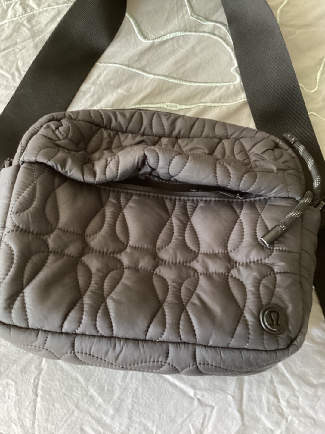 Lululemon Quilted Embrace Crossbody Bag - Black - photo 4