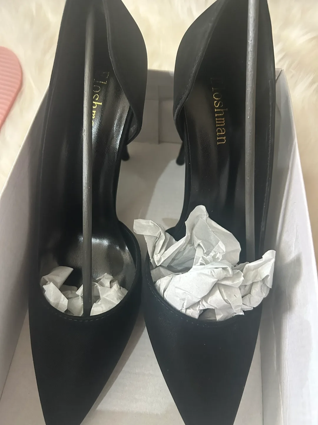 Never worn Black Pointed-Toe Heels image indicator(2)