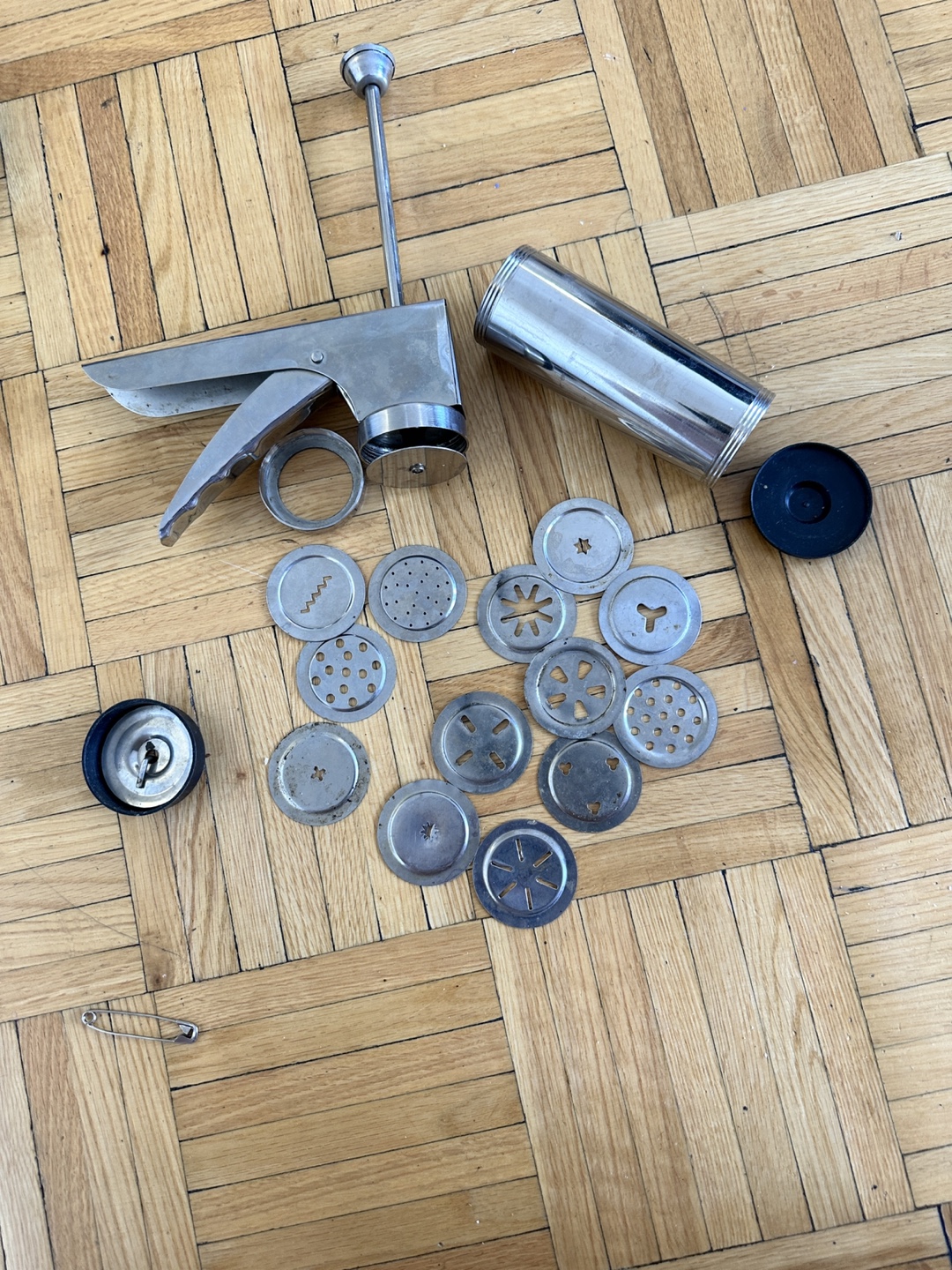 Vintage Cookie Press with 12 Discs