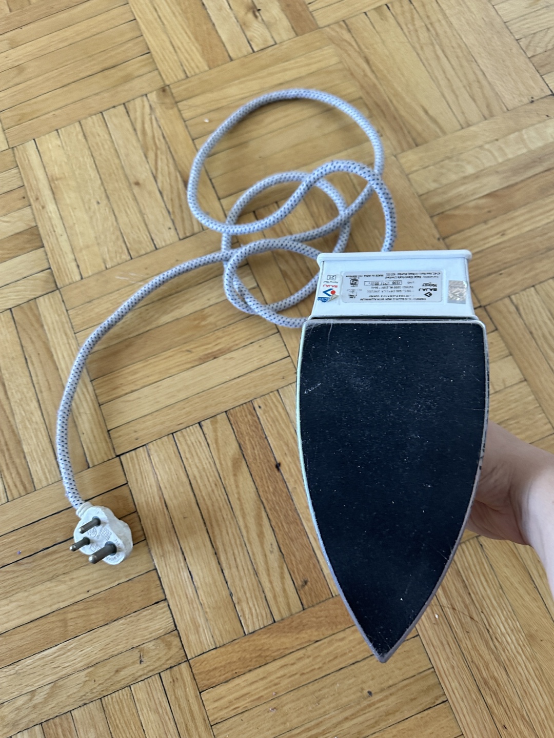 Bajaj Majesty Dry Iron - photo 2