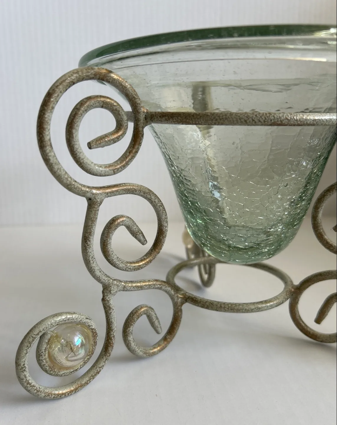 Glass Candle Holder with decorative Metal Stand image indicator(3)