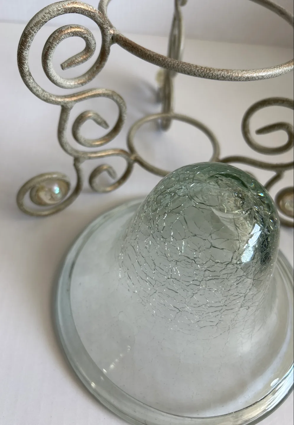 Glass Candle Holder with decorative Metal Stand image indicator(7)