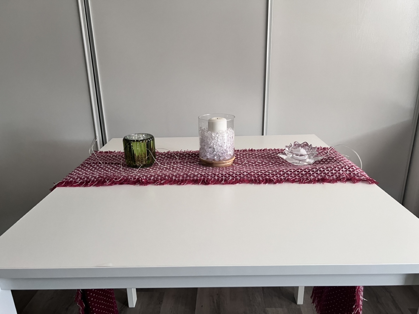 IKEA White Square Table 💚🥕 - photo 2