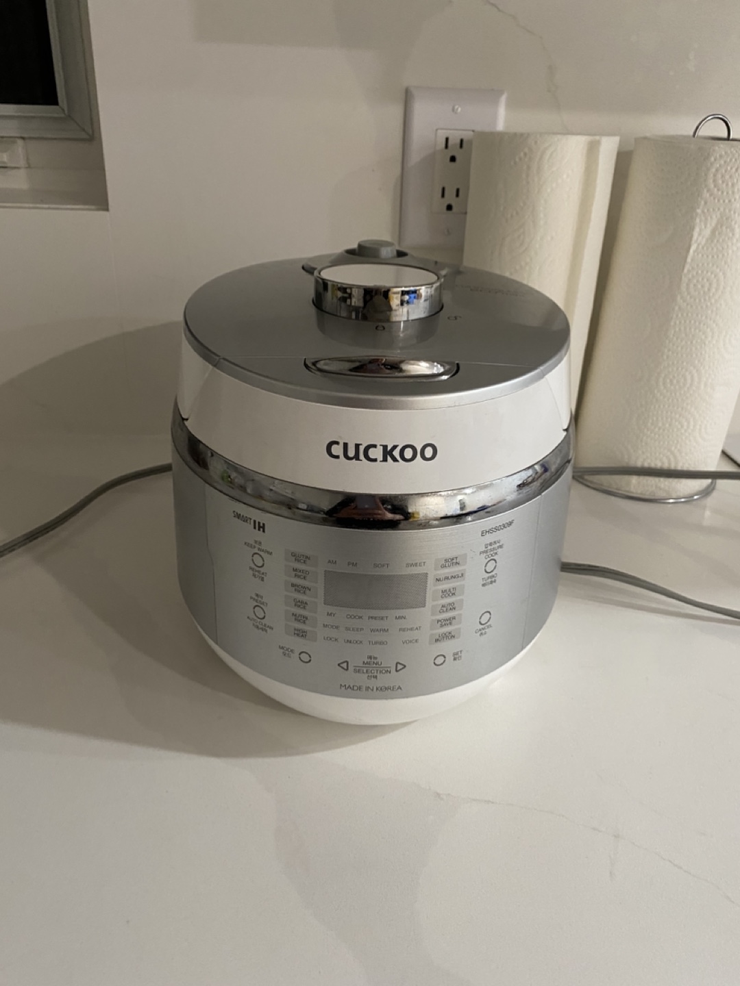 Cuckoo Electric Induction Heating Pressure Rice Cooker -3cups - photo 2